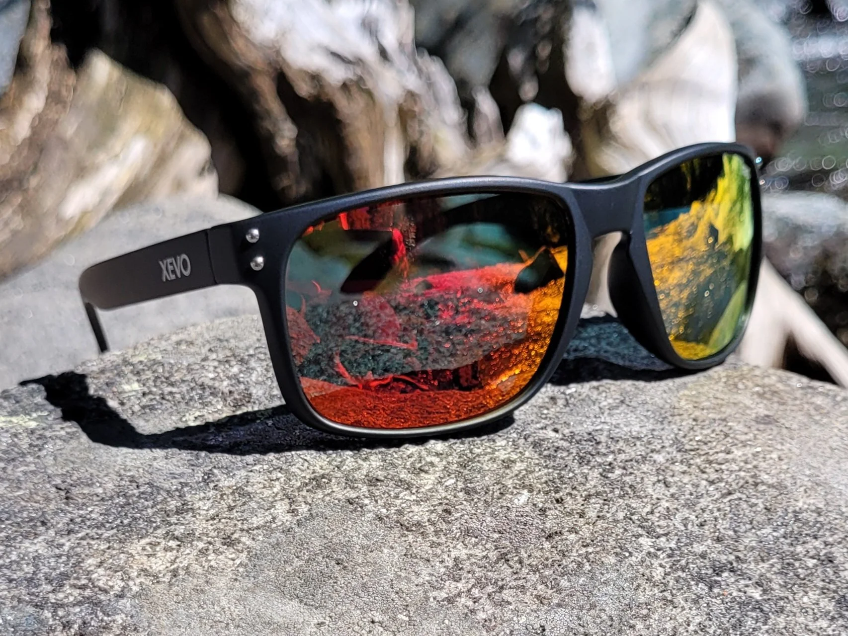 エウロペ POLARIZED XV BLACK CAT BLUE MIRROR — Xevo Optics
